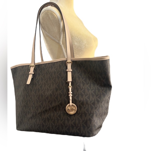 MICHAEL Michael Kors Handbags - Like new Michael Kors Signature Monogram Brown Tan Large Tote Bag